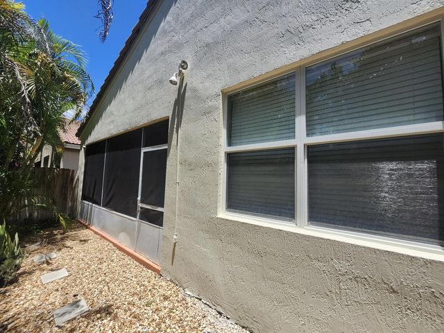 4 of 33 - 10246 Sw 16th Court, Pembroke Pines, FL
