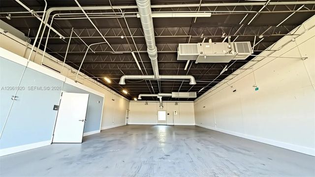 1060 Nw 1st Court, Hallandale Beach