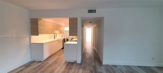 2 of 20 - 6519 W Newberry Road #1014, Gainesville, FL
