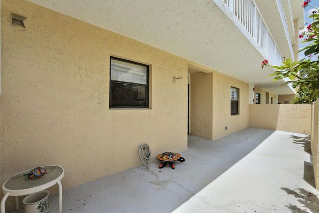 4 of 33 - 300 N Highway A1a #105j, Jupiter, FL