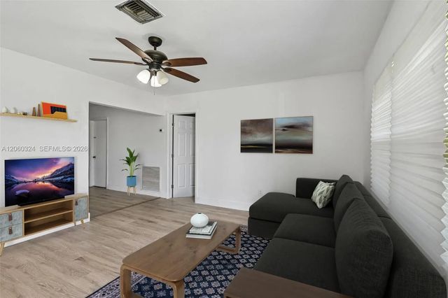 2 of 34 - 2137 Nw 99th Terrace, Miami, FL