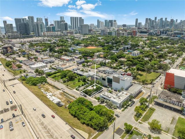 5 of 9 - 272 Nw 37th Street, Miami, FL