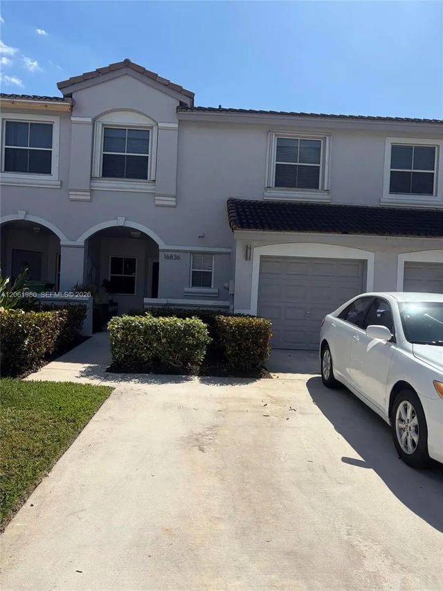 3 of 29 - 16836 Sw 1st Place, Pembroke Pines, FL
