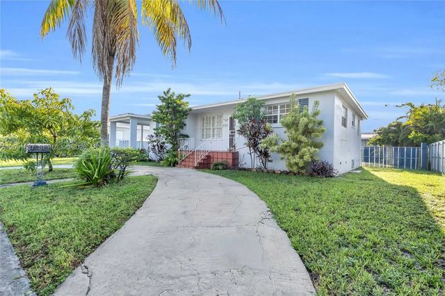3 of 41 - 2025 Sw 82nd Court, Miami, FL
