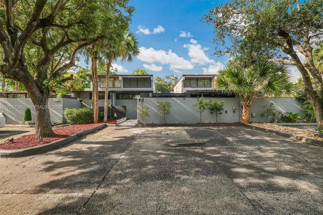 6402 Windmill Gate Road, Miami Lakes
