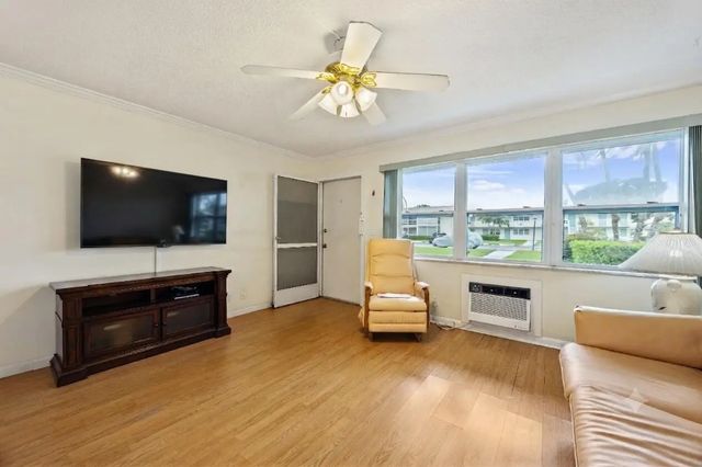 5 of 29 - 200 Horizons W #106, Boynton Beach, FL