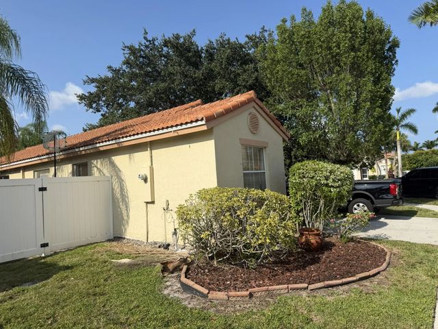 5 of 38 - 8164 Pelican Harbour Drive, Lake Worth, FL