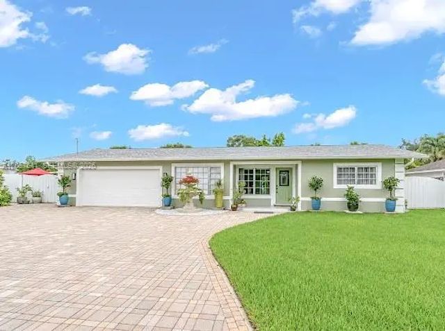 4151 19th Court Sw, Naples