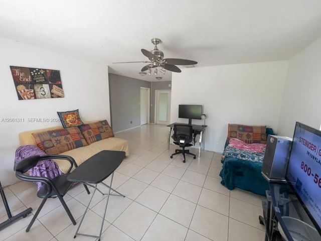 2 of 34 - 240 Ne 23rd Court, Pompano Beach, FL