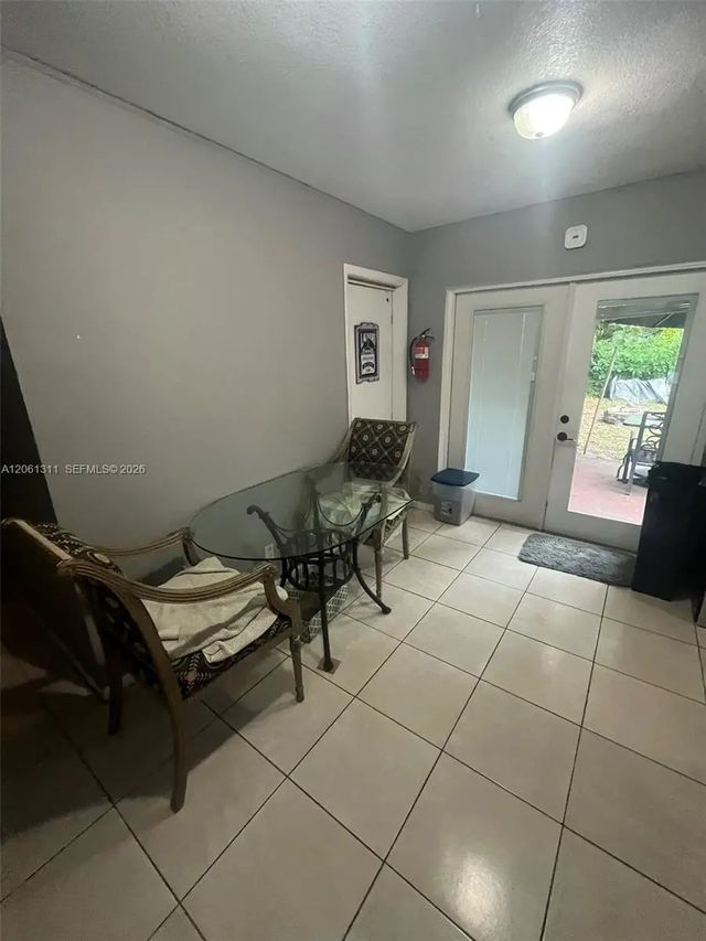 5 of 34 - 240 Ne 23rd Court, Pompano Beach, FL