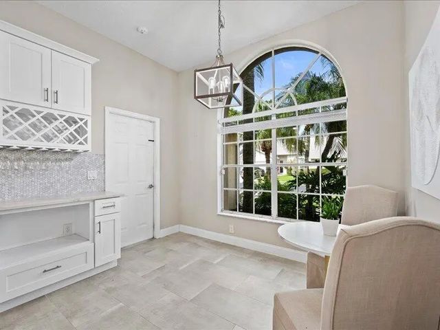 5 of 39 - 237 Moccasin Trail W, Jupiter, FL