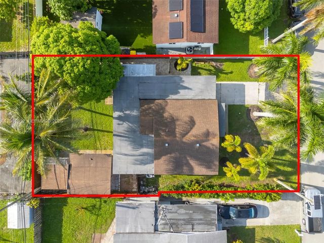 5 of 30 - 4873 Sw 44th Terrace, Dania Beach, FL