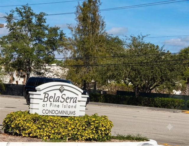 4 of 9 - 731 N Pine Island Road #102, Plantation, FL