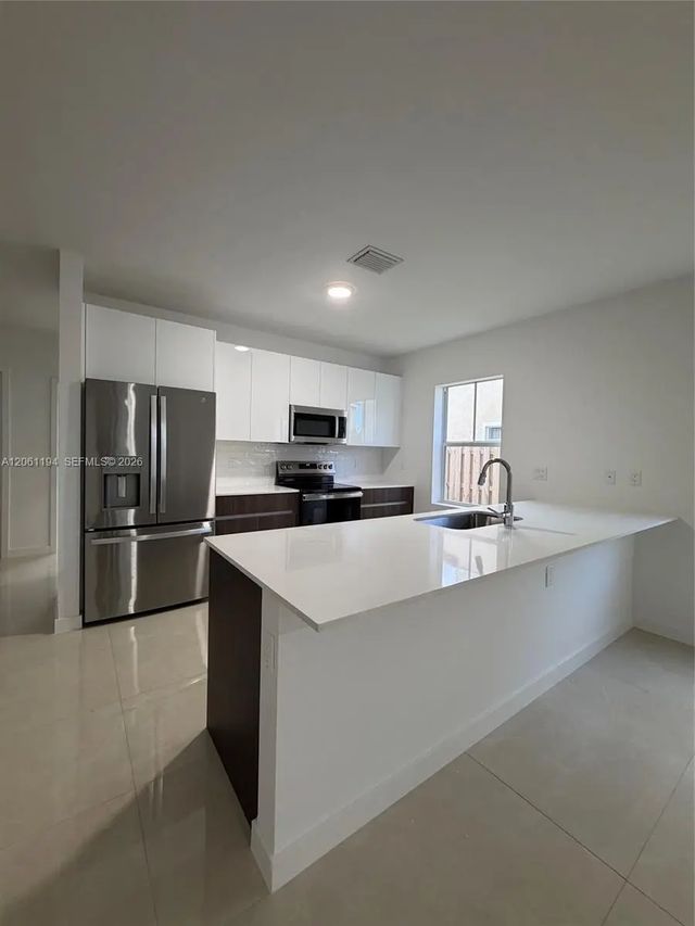 4 of 16 - 27350 Sw 133rd Path, Homestead, FL