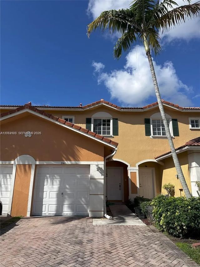 3 of 29 - 541 Princess Drive, Margate, FL