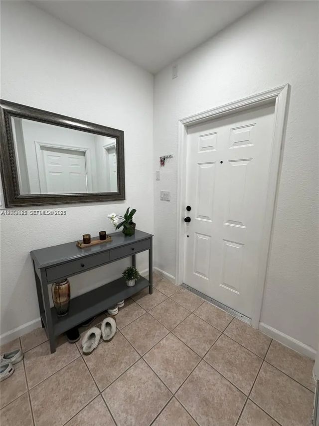 5 of 29 - 541 Princess Drive, Margate, FL