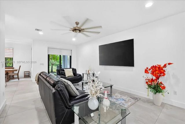 5 of 40 - 425 Nw 33rd Lane, Pompano Beach, FL