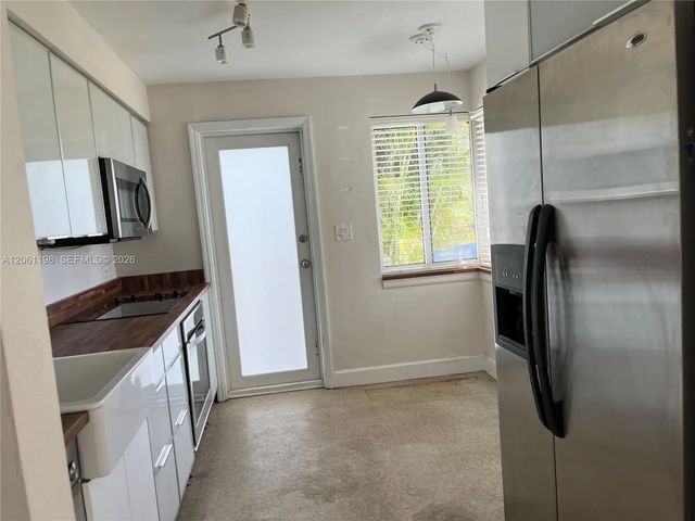 3 of 9 - 1409 Ne 21st Street, Wilton Manors, FL