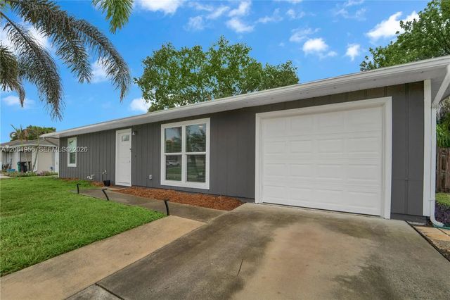 2 of 19 - 1718 Sw Mcallister Lane, Port St. Lucie, FL