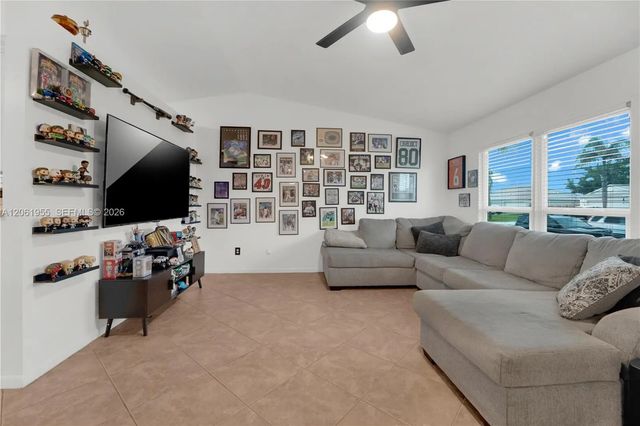 4 of 19 - 1718 Sw Mcallister Lane, Port St. Lucie, FL