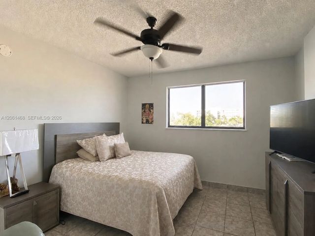 5 of 40 - 3703 Ne 166th Street #704, North Miami Beach, FL