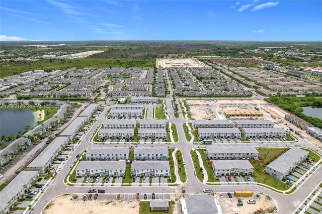 2 of 60 - 716 Se 14th Street, Homestead, FL