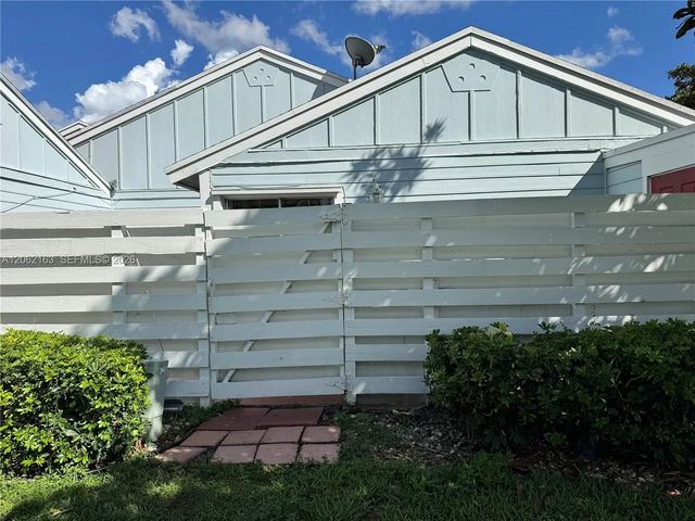 4 of 17 - 14700 Sw 139th Avenue #4-40, Miami, FL