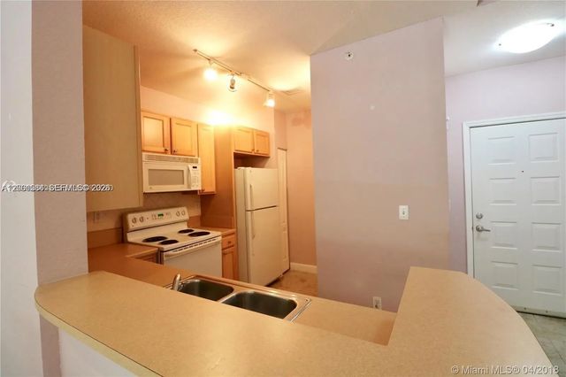 2 of 9 - 6001 Sw 70th Street #117, South Miami, FL