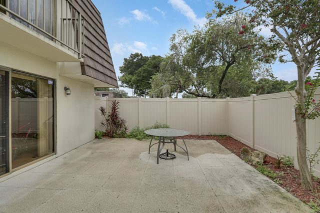 5 of 29 - 7126 71st Way, West Palm Beach, FL