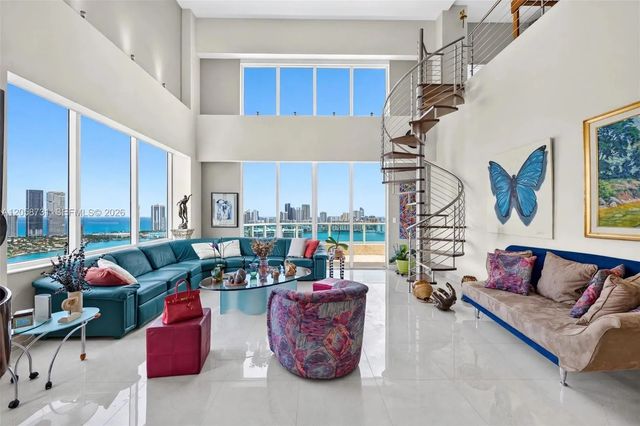 3330 Ne 190th Street #uph14, Aventura