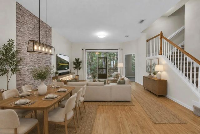 2 of 89 - 2010 Cooper Creek Drive #b, , FL