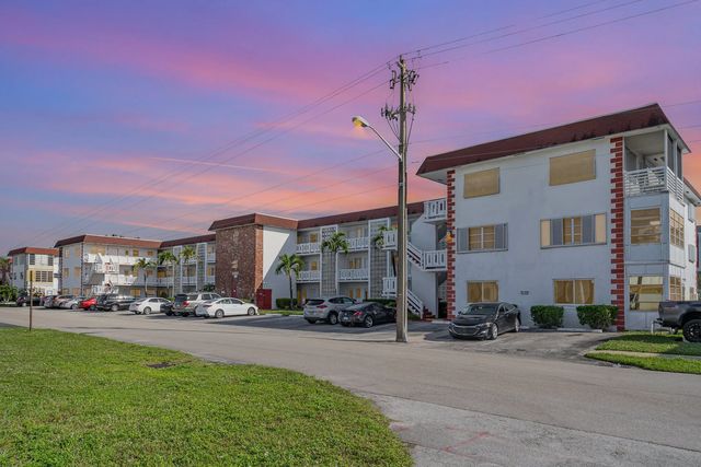 2 of 19 - 1330 Nw 43rd Avenue #202, Lauderhill, FL