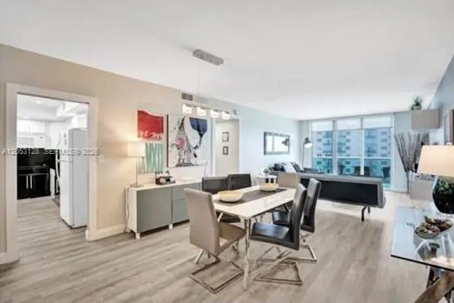 4 of 14 - 3901 S Ocean Drive #7c, Hollywood, FL