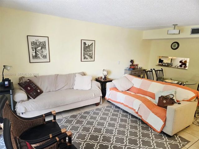 5 of 35 - 8065 Sw 107th Avenue #301, Miami, FL