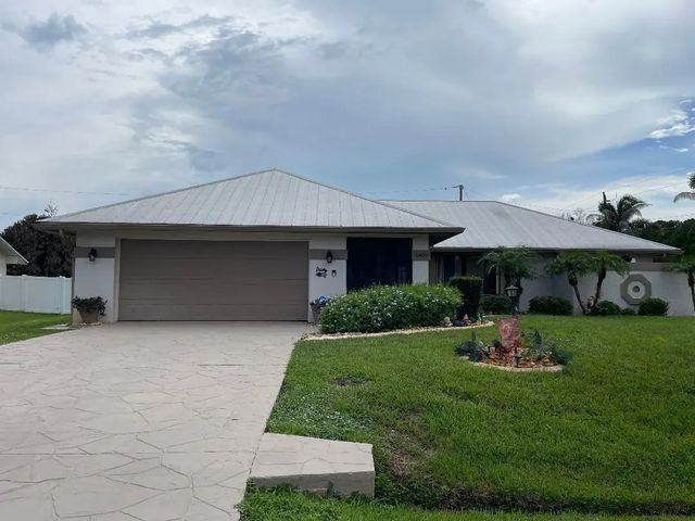 6409 Nw Friendly Circle, Port St. Lucie