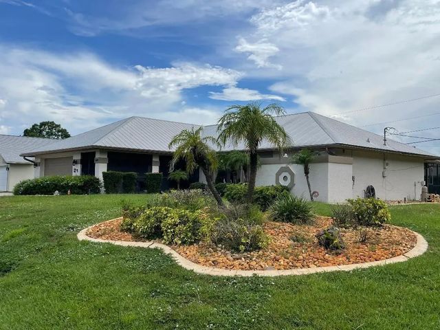 2 of 37 - 6409 Nw Friendly Circle, Port St. Lucie, FL