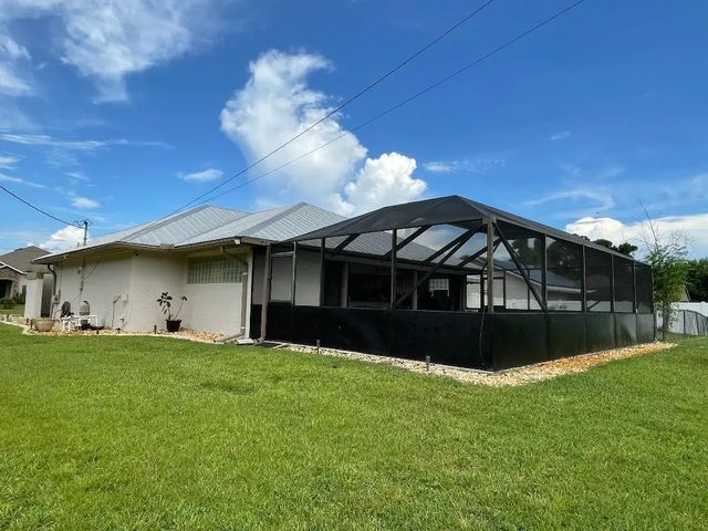 4 of 37 - 6409 Nw Friendly Circle, Port St. Lucie, FL