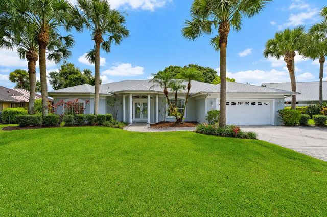 2108 Sw Oakwater Point, Palm City