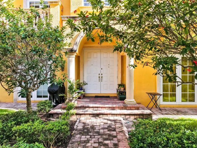 425 Ne 69th Circle, Boca Raton