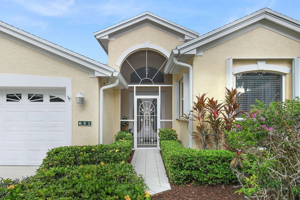 641 Nw Venetto Court, Port St. Lucie