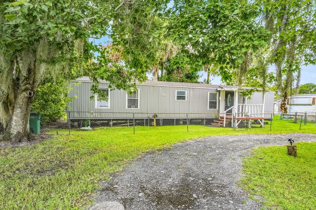 4 of 34 - 5133 Melissa Lane, Fort Pierce, FL