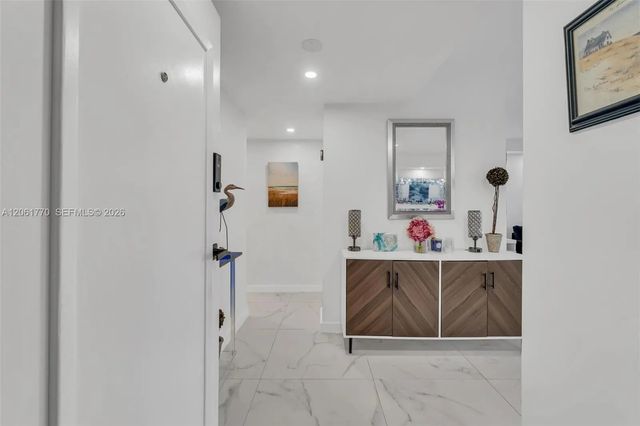 3 of 43 - 18071 Biscayne Boulevard #901, Aventura, FL