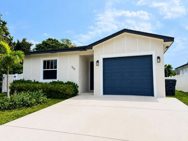 200 Marie Drive, West Palm Beach
