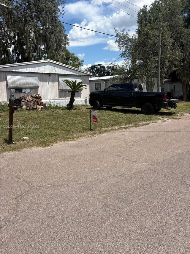 4 of 6 - 5904 S Harvey, Riverview, FL