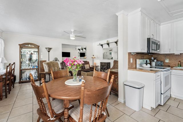 5 of 44 - 3120 Lake Osborne Drive #bldg 7 Apt106, Lake Worth Beach, FL
