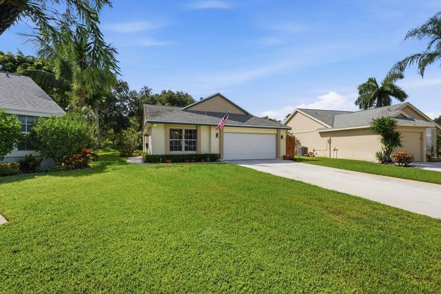 4 of 46 - 19 Misty Meadow Drive, Boynton Beach, FL
