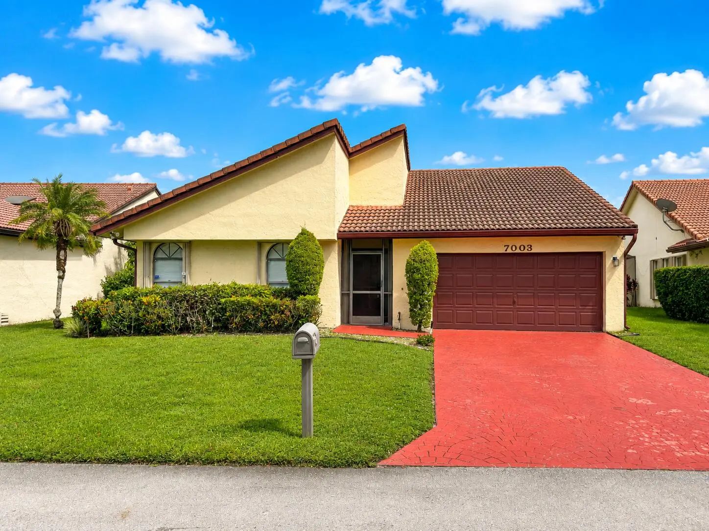 7003 Golf Pointe Circle, Tamarac