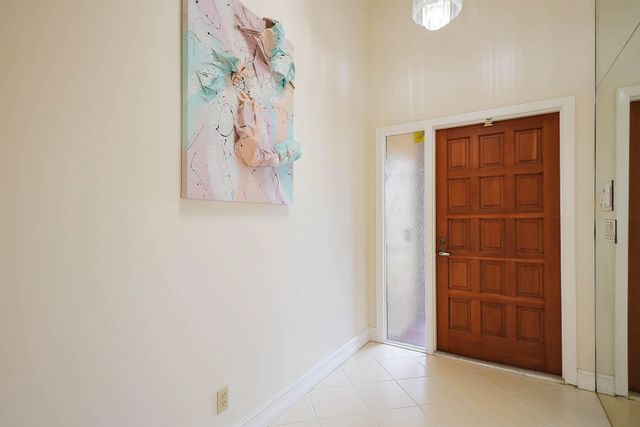 5 of 55 - 7003 Golf Pointe Circle, Tamarac, FL