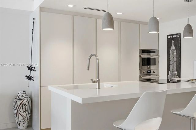 2 of 32 - 5600 Collins Avenue #5a, Miami Beach, FL