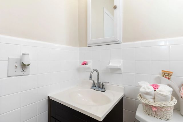 4 of 17 - 437 Lark Avenue, Miami Springs, FL